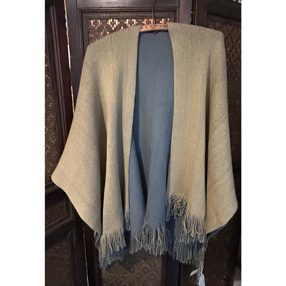 NWT! 2Chic Open Side Sweater Shawl Mustard & Gray Reversible Fringe One Size
